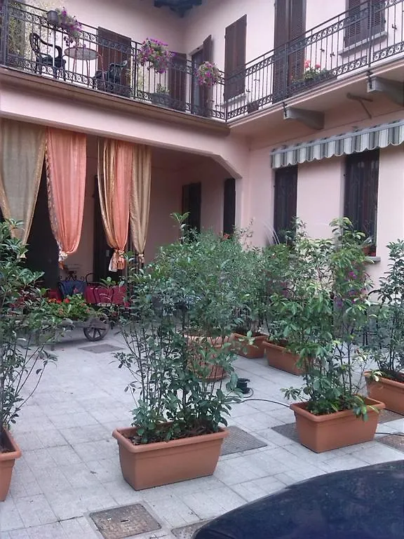 Affittacamere La Corte Del Poeta Hotel Buscate