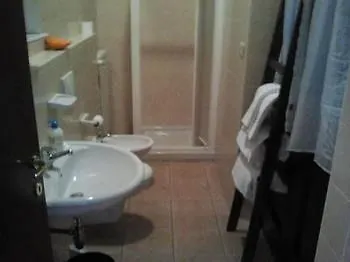 La Corte Del Poeta Hotel Buscate Guest house