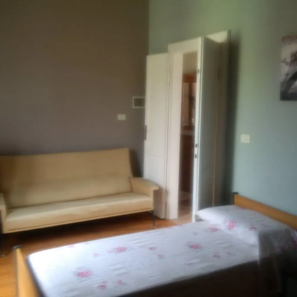 La Corte Del Poeta Hotel Buscate 2*,