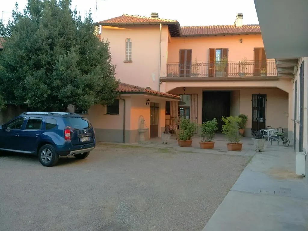 La Corte Del Poeta Hotel Buscate Guest house