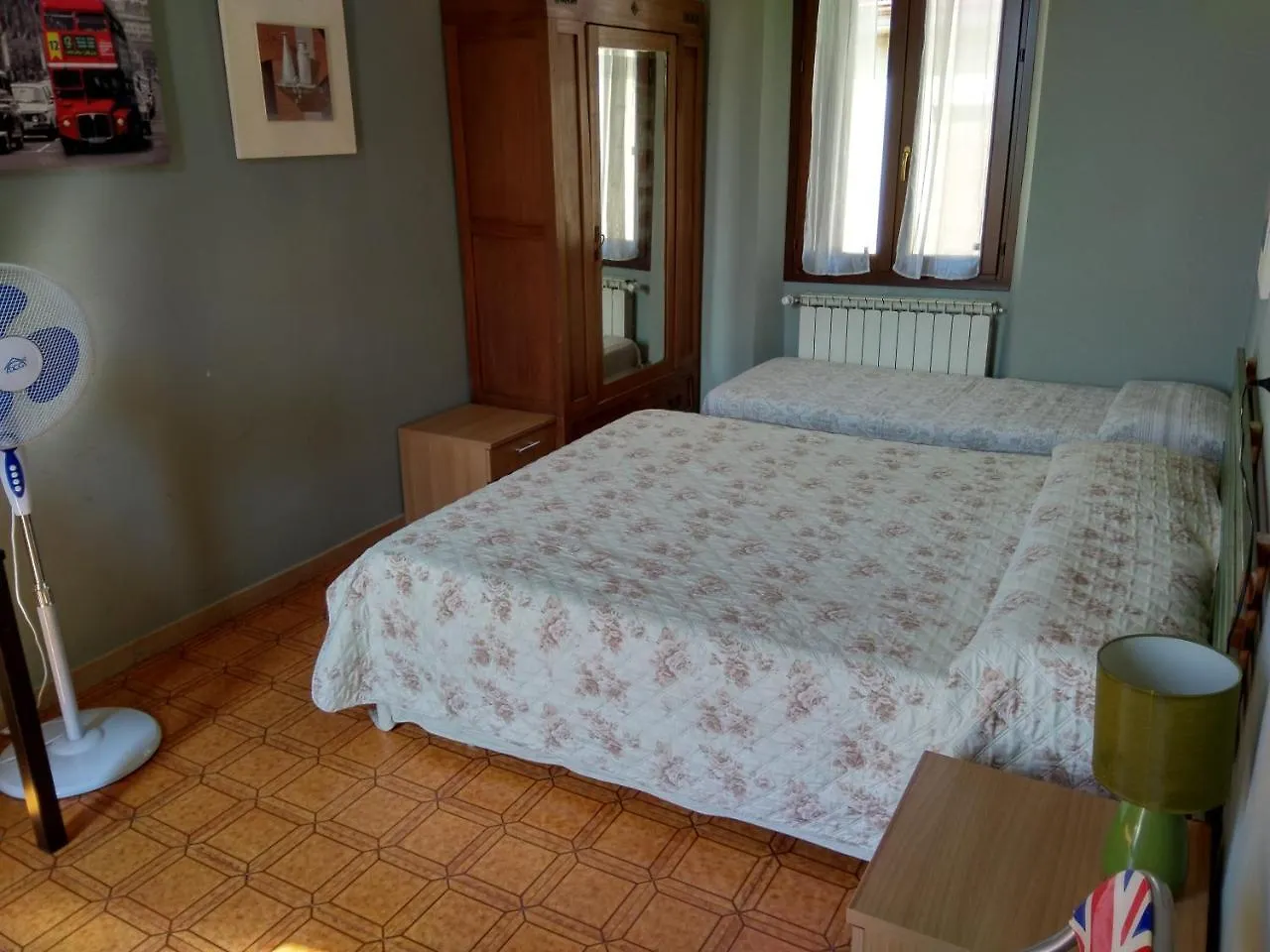 La Corte Del Poeta Hotel Buscate Guest house