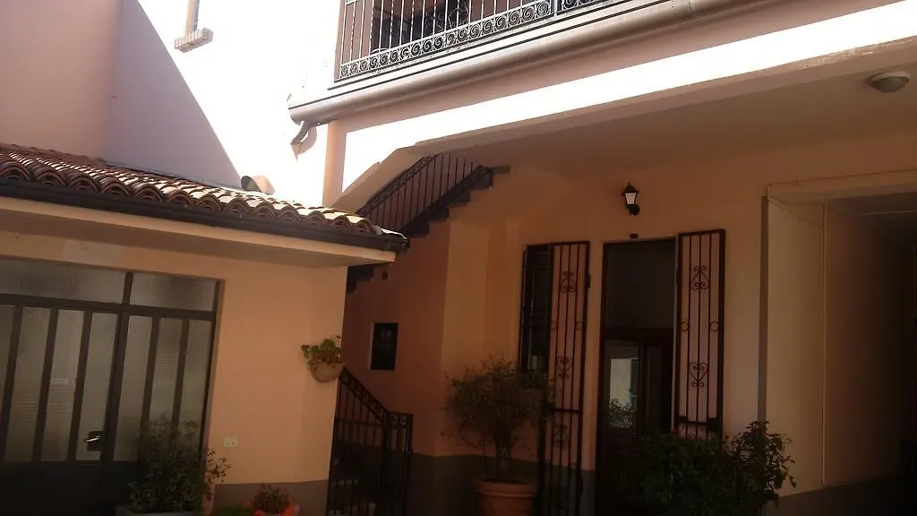 Hotel La Corte Del Poeta Buscate Penzion